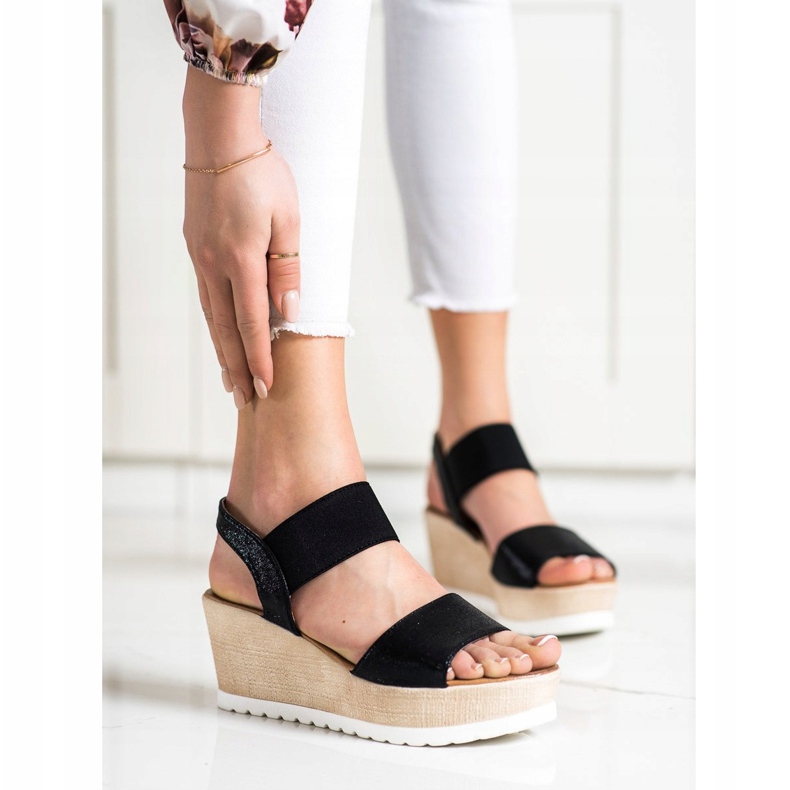 Seastar Izzó szandál az ék fekete 1