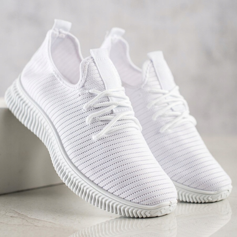 SHELOVET Kényelmes csúszós cipők fehér 1