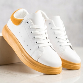 SHELOVET Cipők a sárga platformon fehér 2