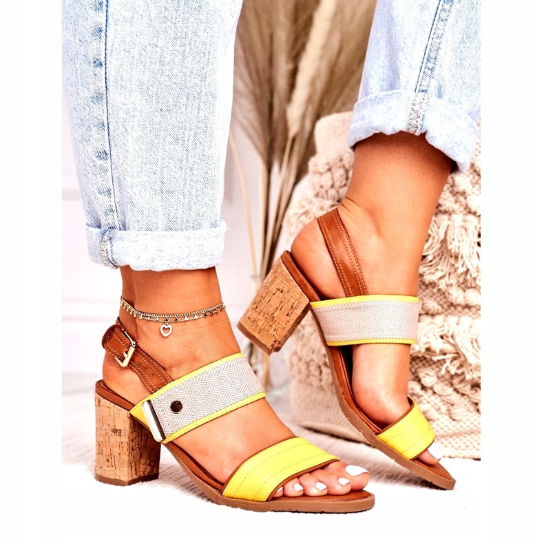 Jezzi Női szandál a parafa poszton sárga 20SD35-1826 bézs 2