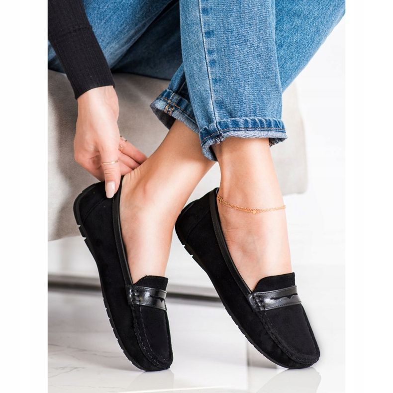 SHELOVET Kényelmes fekete mokaszin 1