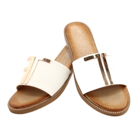 Filippo Divatos női fehér és arany papucs 3