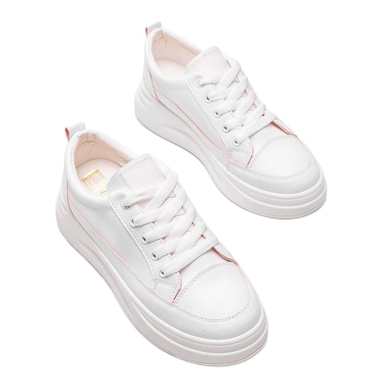 Kelsi vaskos fehér cipők 1