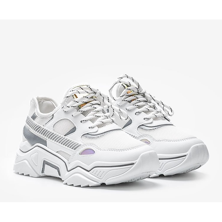 Fehér cipők vastag Leanna talpon 1