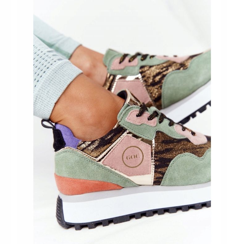 Velúr sportcipő a GOE HH2N4002 zöld-arany platformon bézs barna rózsaszín aranysárga 1