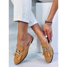 Papucs mokaszin lánc tevével T501 Camel barna 1