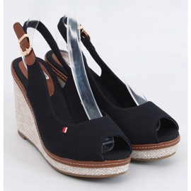 Fekete szandál ékeken BL-71 Fekete 1