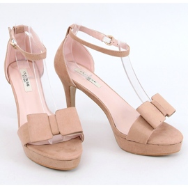 Szandál a bézs 9R32 platformon 1