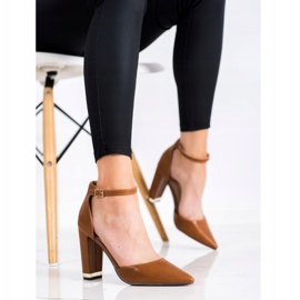 Diamantique Stílusos szivattyúk Spitzben barna 1