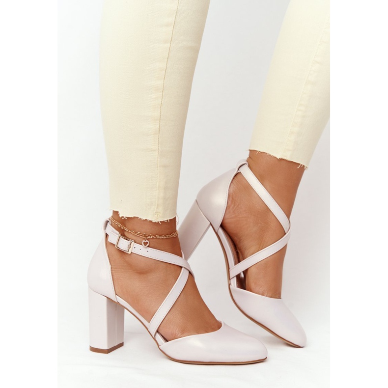 Gyöngyszivattyúk egy oszlopon Sergio Leone SK863 bézs 2