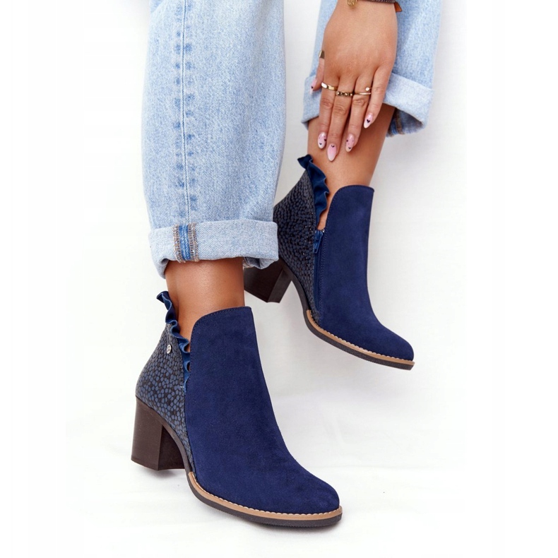 Női bőrcsizma magas sarkú Maciejka Navy blue 04833-17 sötétkék 2 Női bőrcsizma magas sarkú Maciejka Navy blue 04833-17 sötétkék 2