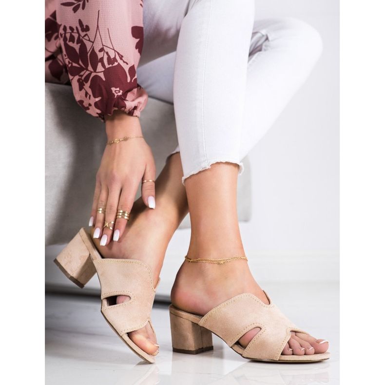 S. BARSKI Elegáns velúr papucs bézs aranysárga 2