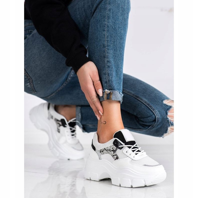 SHELOVET Stílusos cipők csillogással fehér fekete ezüst 2