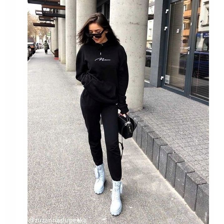 PS1 Platformcsizma Dolgozók Kék szombat 2