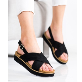 Goodin Fekete szandál a platformon 2