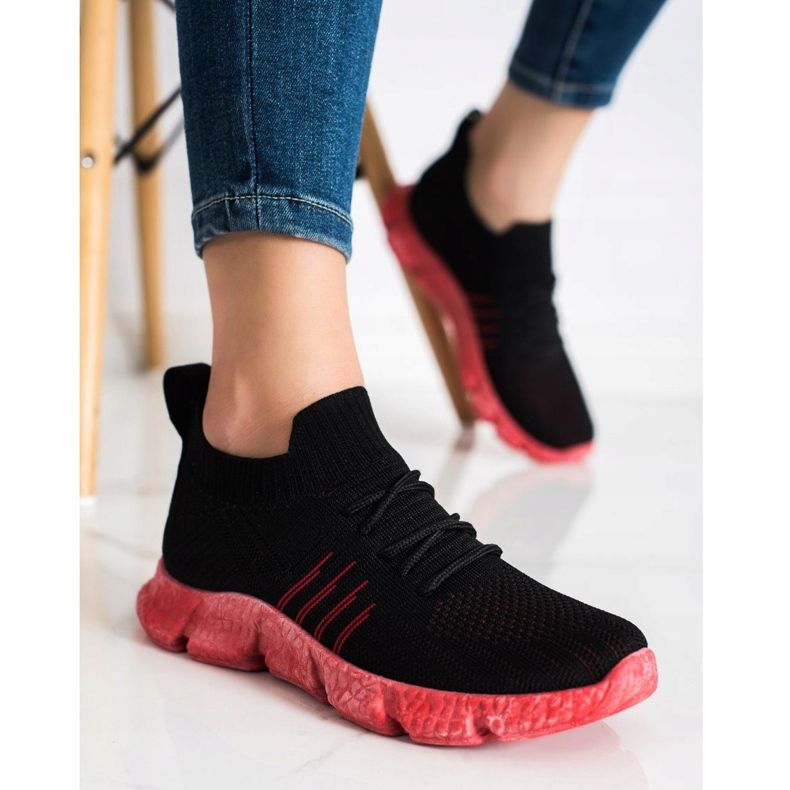 SHELOVET Áttört cipők a platformon fekete 2