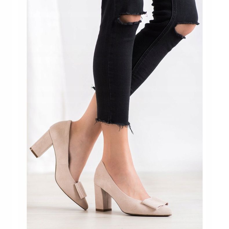 W. Potocki Csillogó szivattyúk íjjal bézs 2