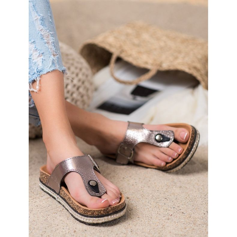 Papucsok a VINCEZA platformon szürke 1