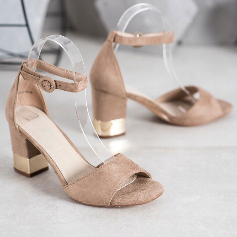 Filippo Szandál dekoratív sarokkal barna 1