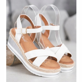 Weide Fehér ékek Eco Bőrrel 1 Weide Fehér ékek Eco Bőrrel 1