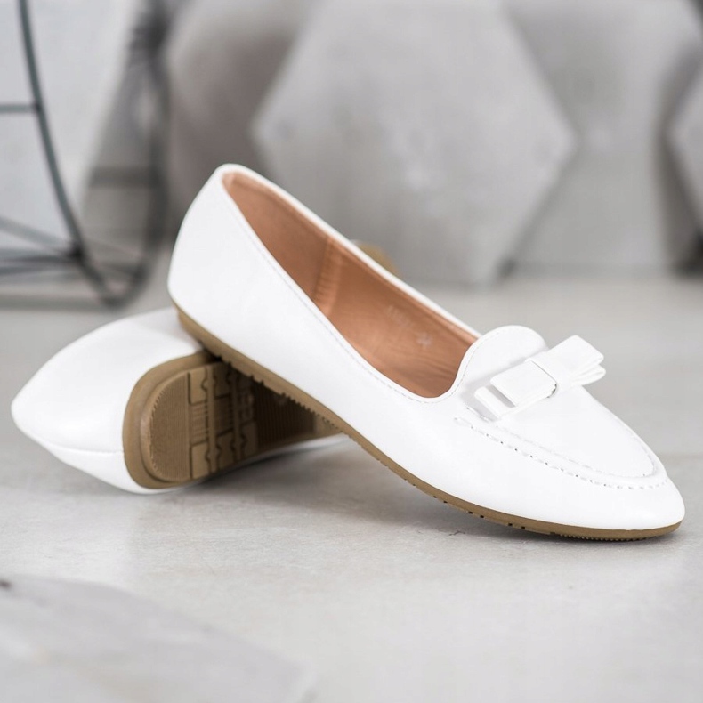 SHELOVET Fehér urak öko bőrrel 2 SHELOVET Fehér urak öko bőrrel 2