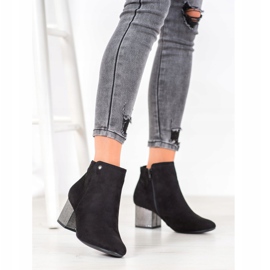 Goodin Fekete velúr csizma 1