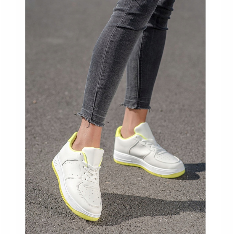 SHELOVET Cipők a platformon fehér 1