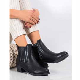 Ideal Shoes Klasszikus csúszós csizma fekete 2