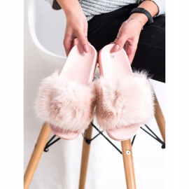 SHELOVET Kényelmes szőrme papucs rózsaszín 1