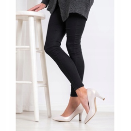 Goodin Stílusos szivattyúk bézs 1