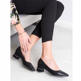 Goodin Szivattyúk dekoratív övvel fekete 1