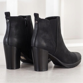 Csizma Egy Bárban Sergio Leone fekete 1