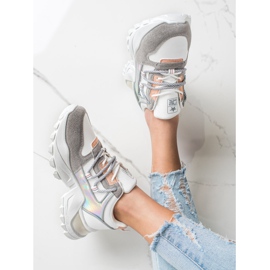 SHELOVET Stílusos cipők fehér sokszínű 1