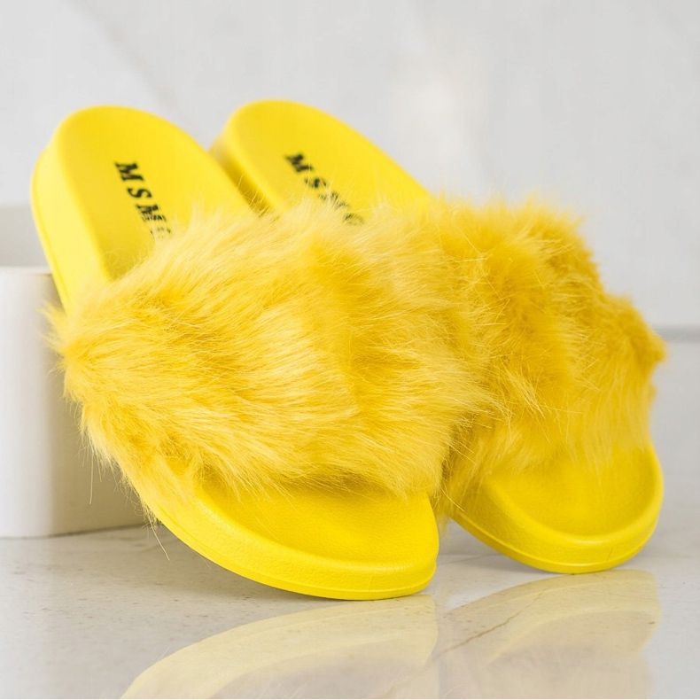 SHELOVET Gumi papucs szőrrel sárga 1