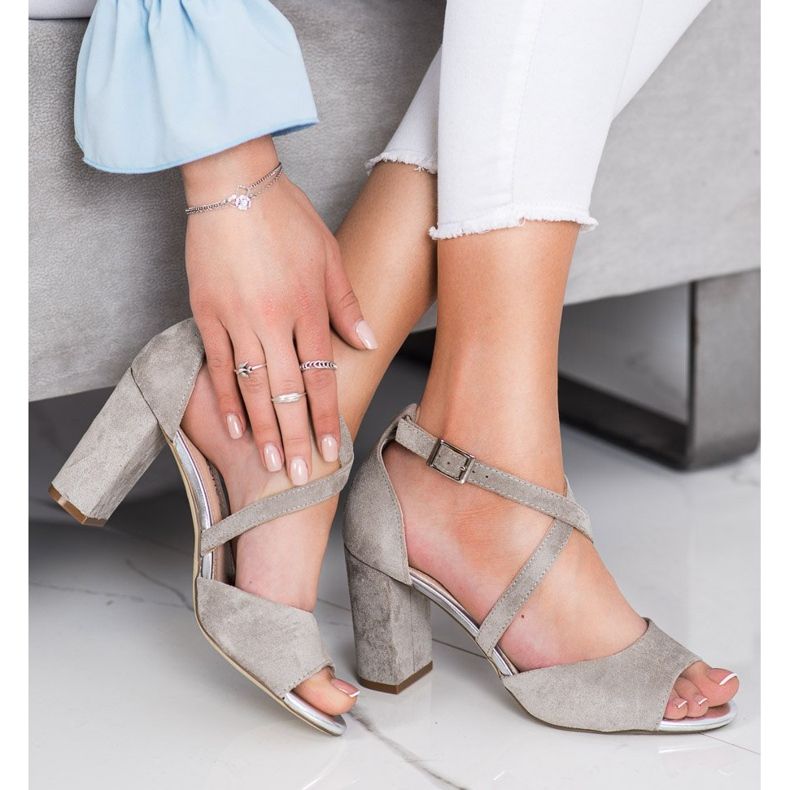 Divatos Sergio Leone szivattyúk bézs 2