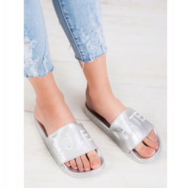 Small Swan LOVE & HATE Eco bőrpapucs ezüst 1 Small Swan LOVE & HATE Eco bőrpapucs ezüst 1