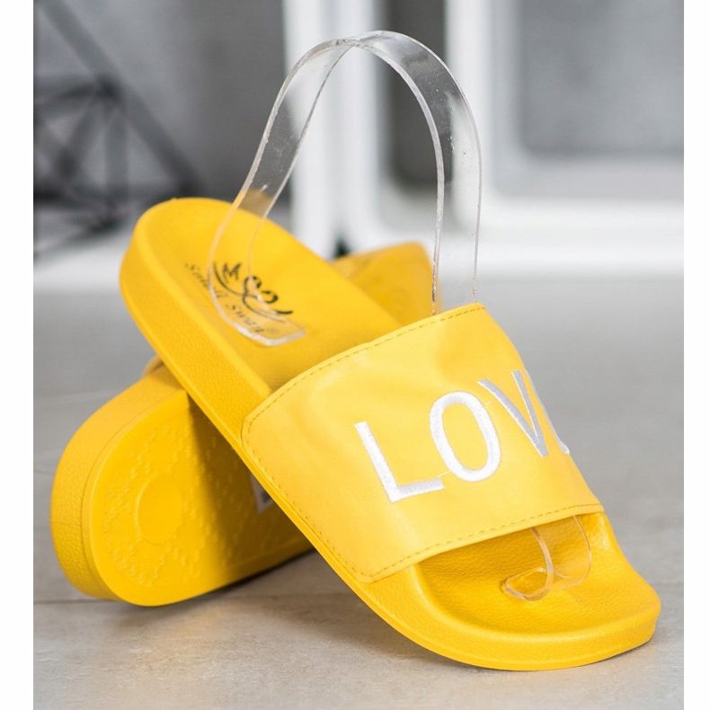 Small Swan LOVE &amp; HATE Eco bőrpapucs sárga 2