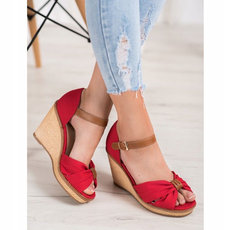 SHELOVET Magas sarkú szandál piros 1