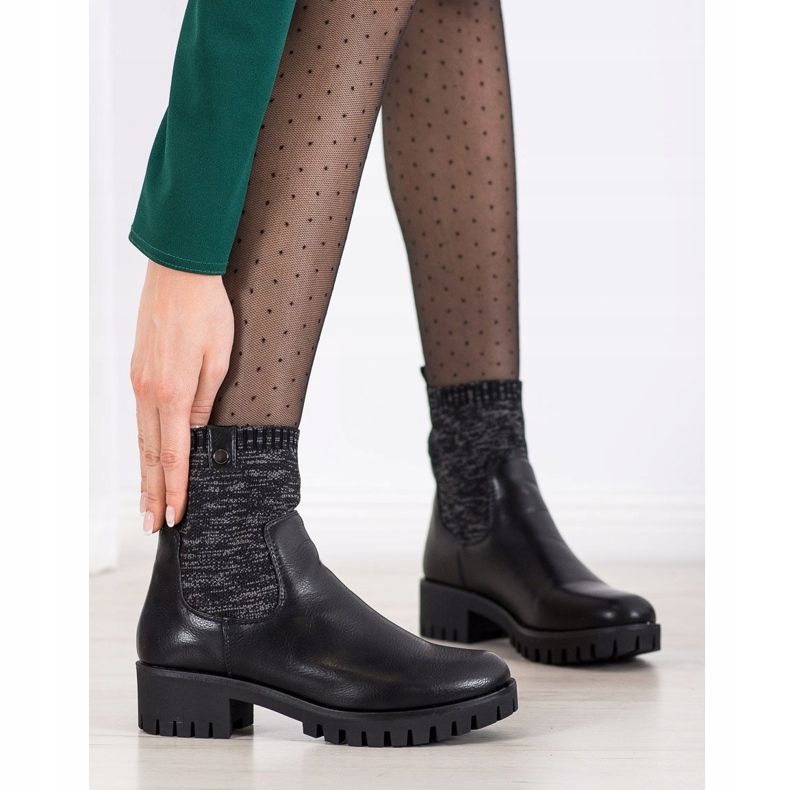 M.Daszyński Csúsztatható csizma a platformon fekete 1