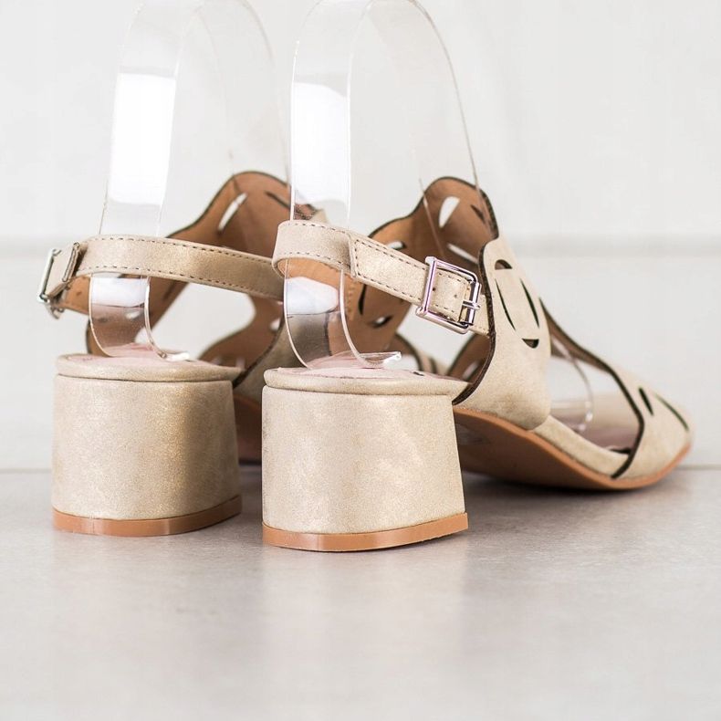 Kylie Elegáns szandál áttört mintával bézs 1