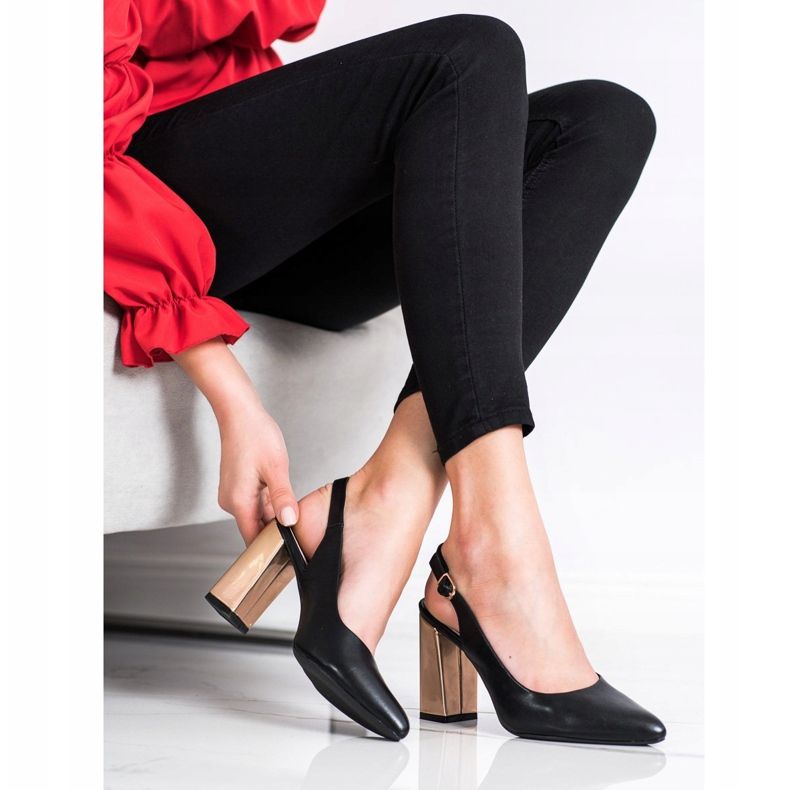 Szivattyúk egy bárban Sergio Leone fekete 2