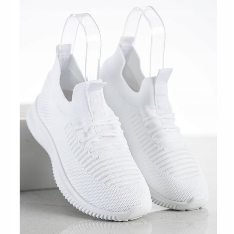 MCKEYLOR fehér cipők 1