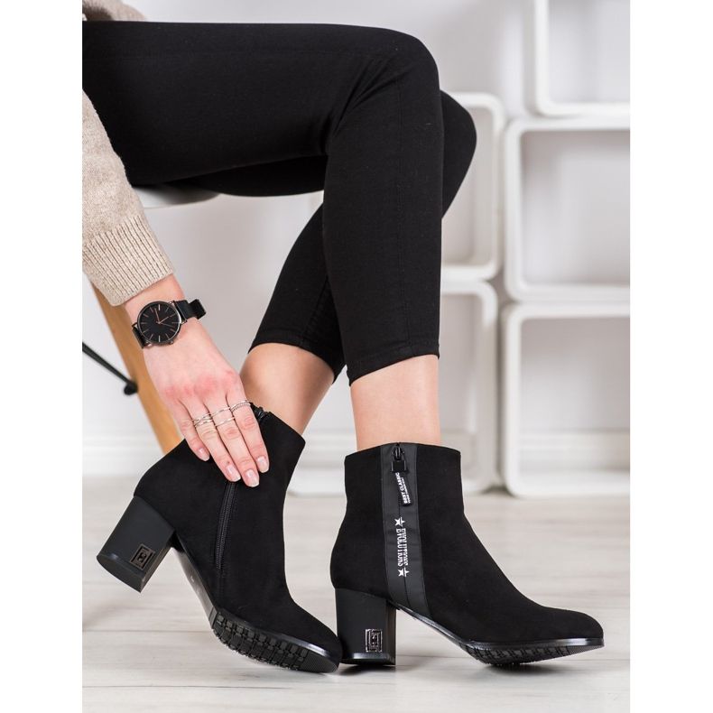 Gogo Csizmák az utófejlődésekről fekete 2 Gogo Csizmák az utófejlődésekről fekete 2