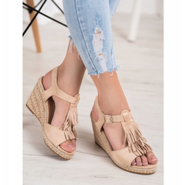 Small Swan Velúr ék rojtos barna 1 Small Swan Velúr ék rojtos barna 1