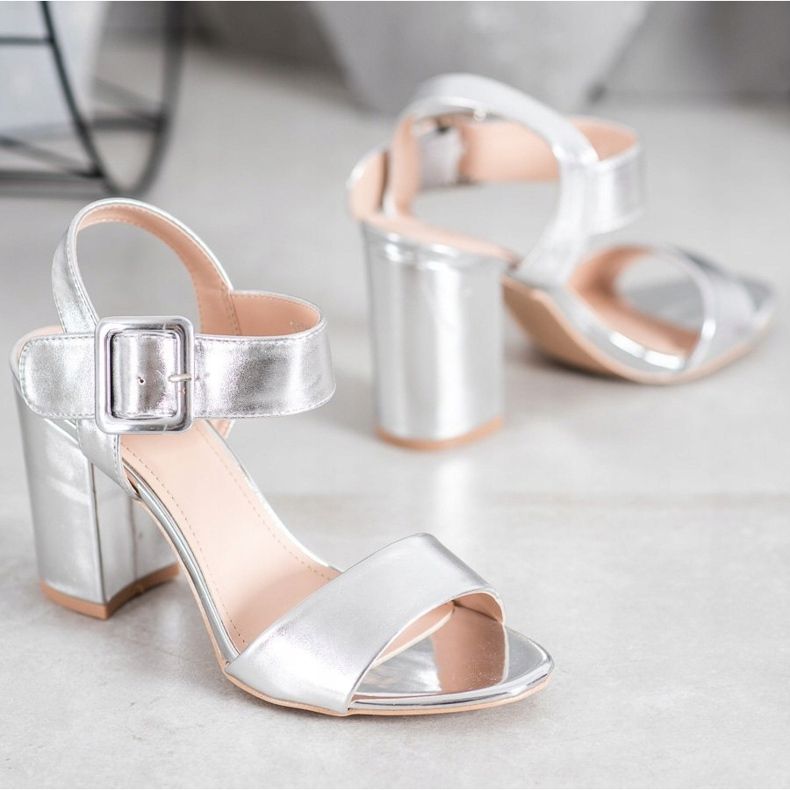 Small Swan Szandál egy bárban, öko bőrrel szürke 1