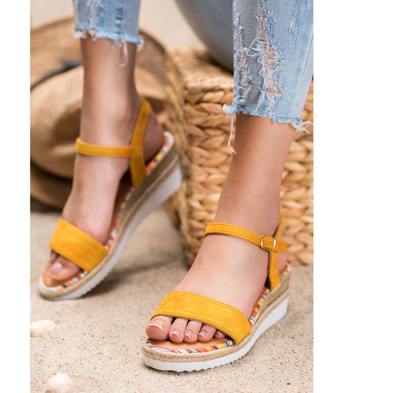 Yes Mile Kényelmes velúr szandál sárga 2