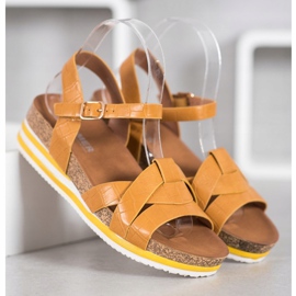 Comer Sárga szandál Eco bőrrel 2