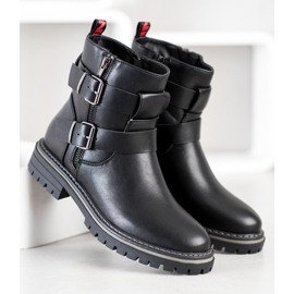 J. Star Munkások Csattal fekete 1