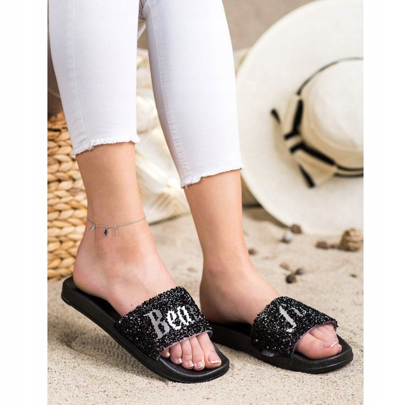 SHELOVET Gyönyörű papucs kristályokkal fekete 2