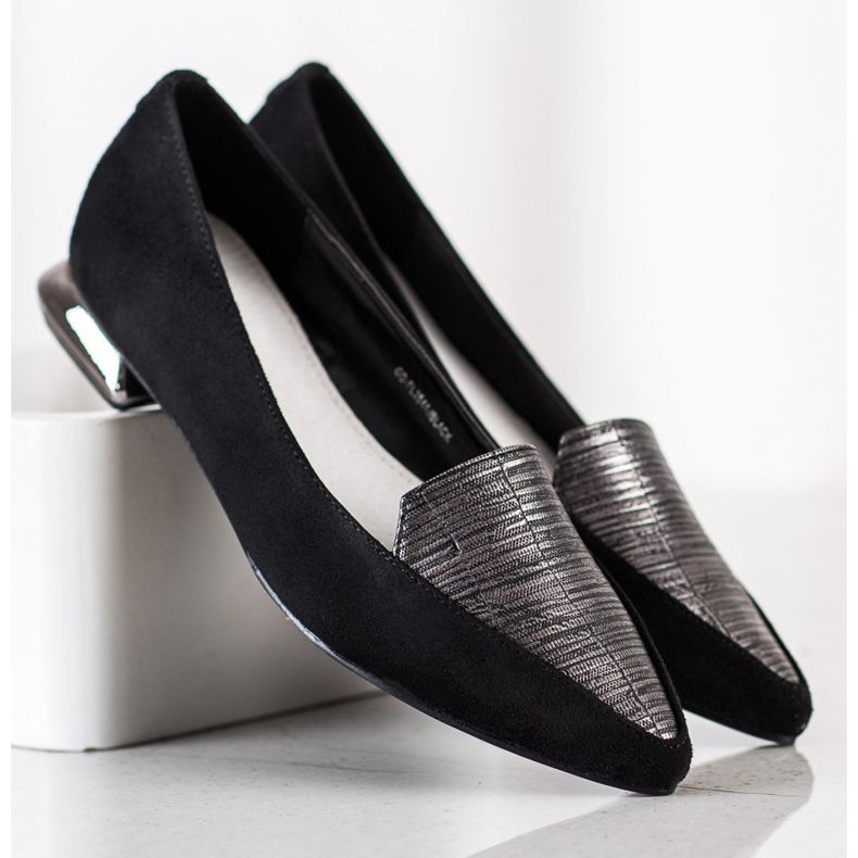 Goodin Divatos szivattyúk Spitzben fekete 2